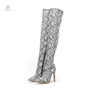 Cuissardes serpent imprimé python élégantes et tendance