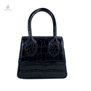 Sac serpent noir petite taille élégant et tendance