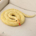 Peluche Serpent Jaune douce et colorée pour câlins