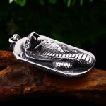 Accessoire serpent en acier pour un look audacieux