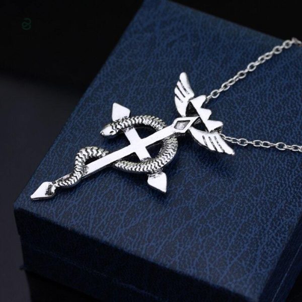 Bijou serpent croix chrétienne élégant