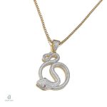 Collier serpent argenté orné de zirconium étincelant