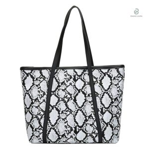 Cabas au motif serpent tendance et moderne