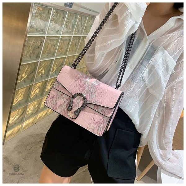 Sac à main en python, teinte rose, pour un look moderne