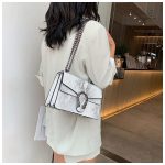 Sac serpent chic en cuir blanc