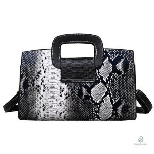 Sac serpent noir, modèle rectangulaire pour un style moderne