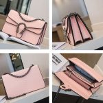 Variation de sac serpent en rose, accessoire chic pour toutes occasions