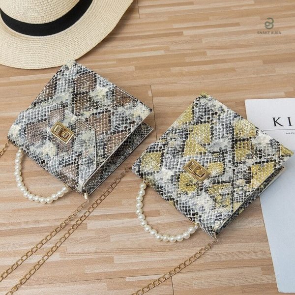Sac serpent tendance avec un motif saisissant